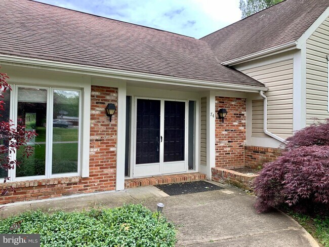 Building Photo - 74 Tarragon Ln