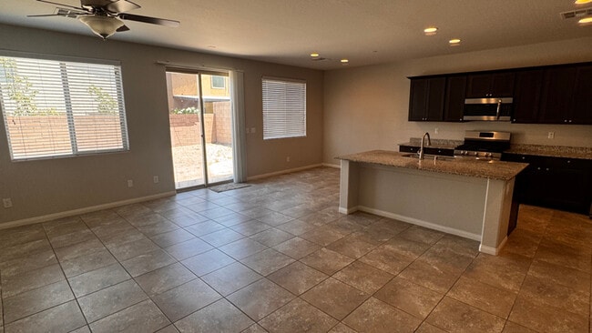 Building Photo - 2296 Sky Island Dr