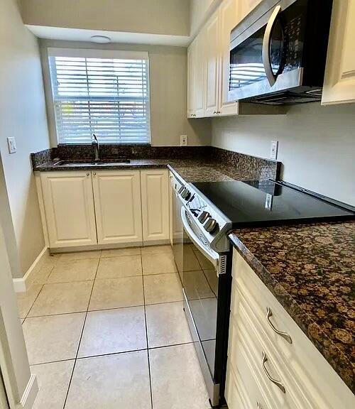 Foto del edificio - 413 N Cypress Dr