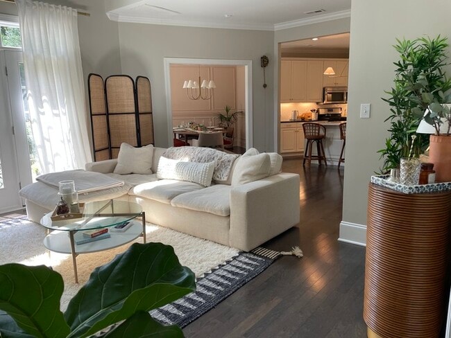 Dilworth home available immediately! - Dilworth home available immediately!
