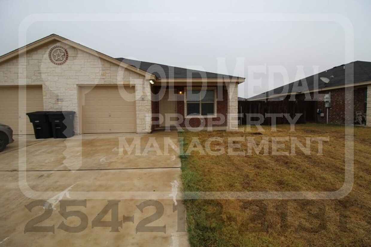 Primary Photo - 4505 Cambridge Dr
