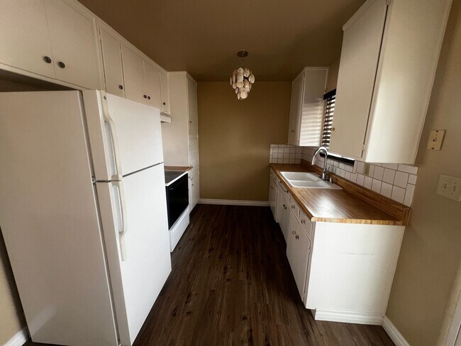 Foto del edificio - 6370-6370 Tamarisk Ave