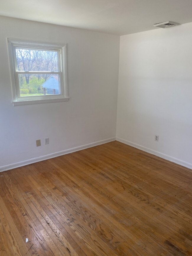 Photo - 1821 Taylor St Apartment