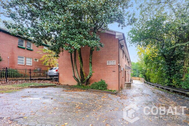 Photo - 905 Greenwood Ave NE Apartment