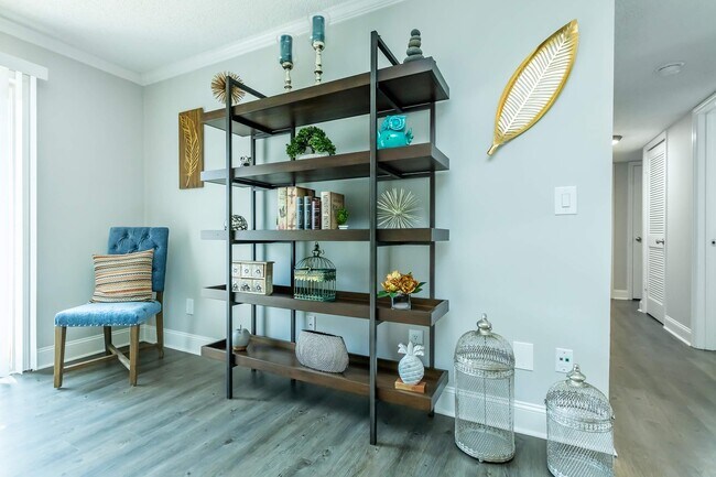 Foto del edificio - Brighton Valley Apts