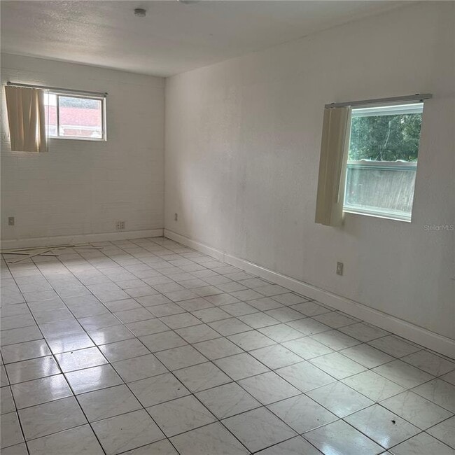 Building Photo - 5715 Elon Dr