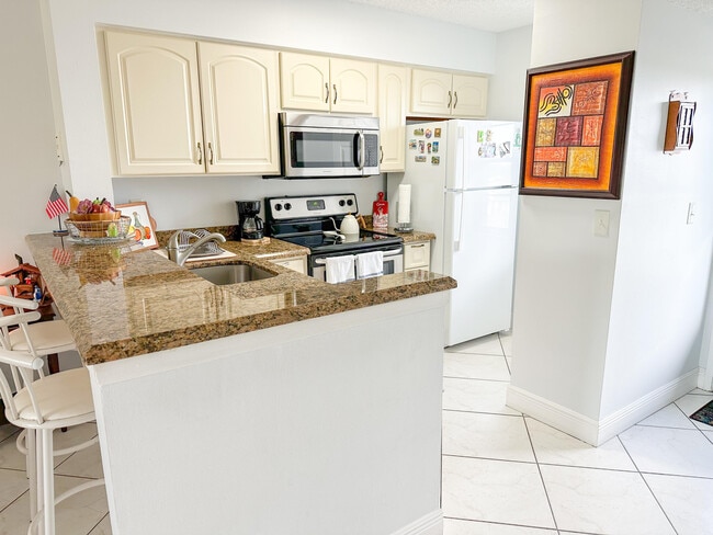 Foto del edificio - 2222 N Cypress Bend Dr