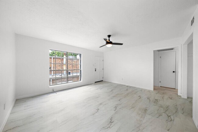 Building Photo - 6305 Westward St