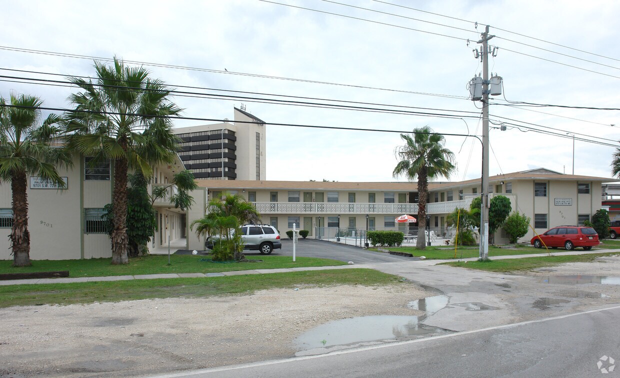 Primary Photo - 9701 SW 77th Ave