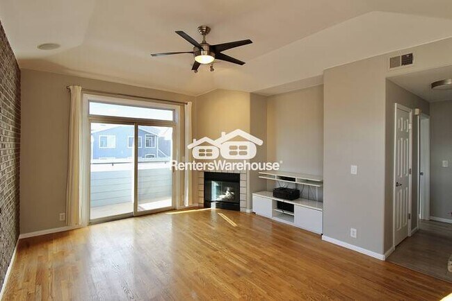 Building Photo - Available now - Bright 2BD/2BA Condo w/ Two Car Garage