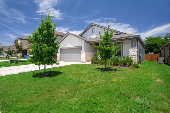 Building Photo - Thriving 4 Bedroom, 3 Bath, 1-Story Home i...