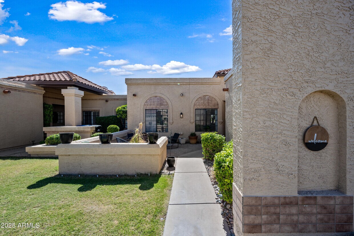 Foto principal - 5505 E McLellan Rd