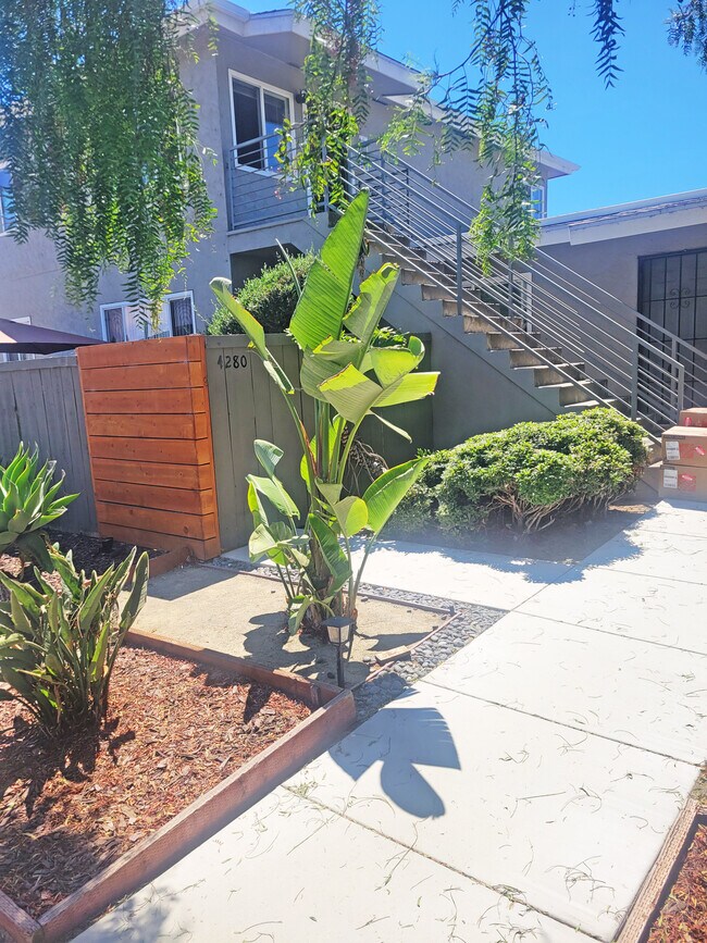 Foto del edificio - 4280 Olney St