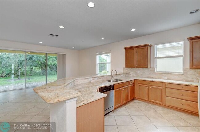 Building Photo - 4198 NW Burr Oak Ct