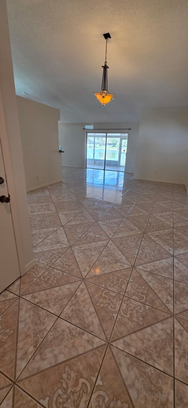 Photo - 2010 Chelam Way House