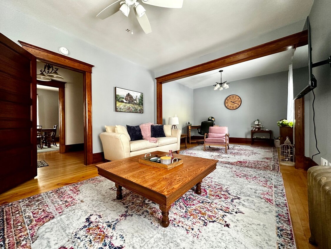 Foto principal - FURNISHED RENTAL: Vintage Chic Haven in St...