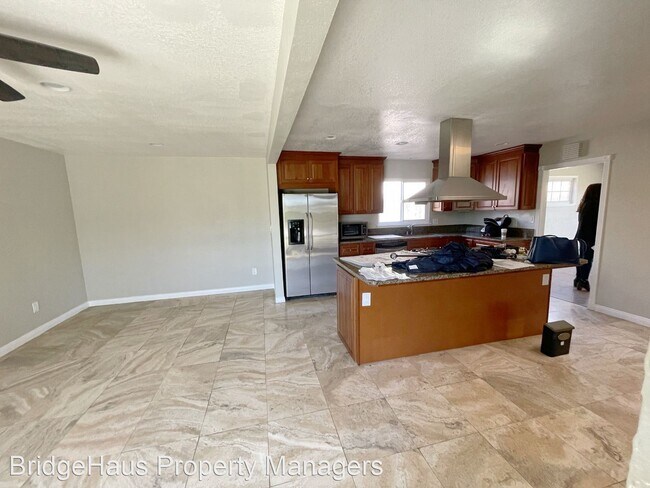 Building Photo - 3 br, 2 bath House - 6051 Dunant St