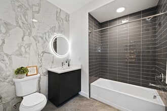 Building Photo - Baypark Bayonne