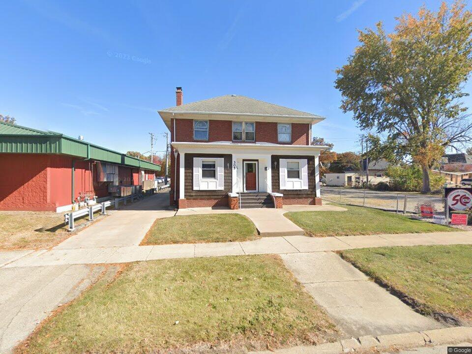 Foto del edificio - 305 N Bloomington St