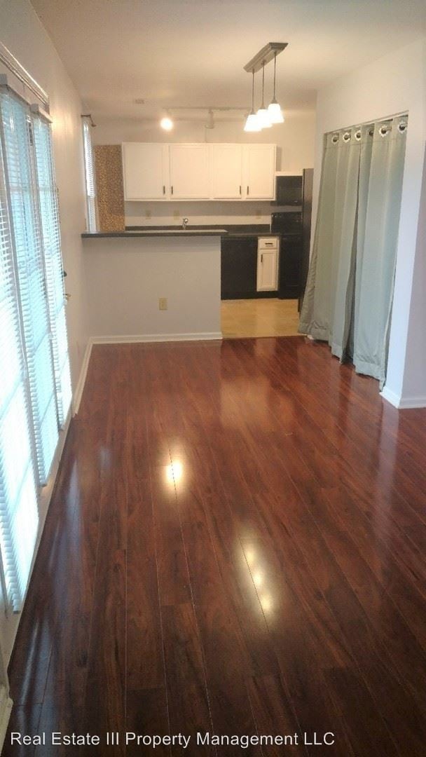 Building Photo - 3 br, 2 bath House - 1315 B Villa Way
