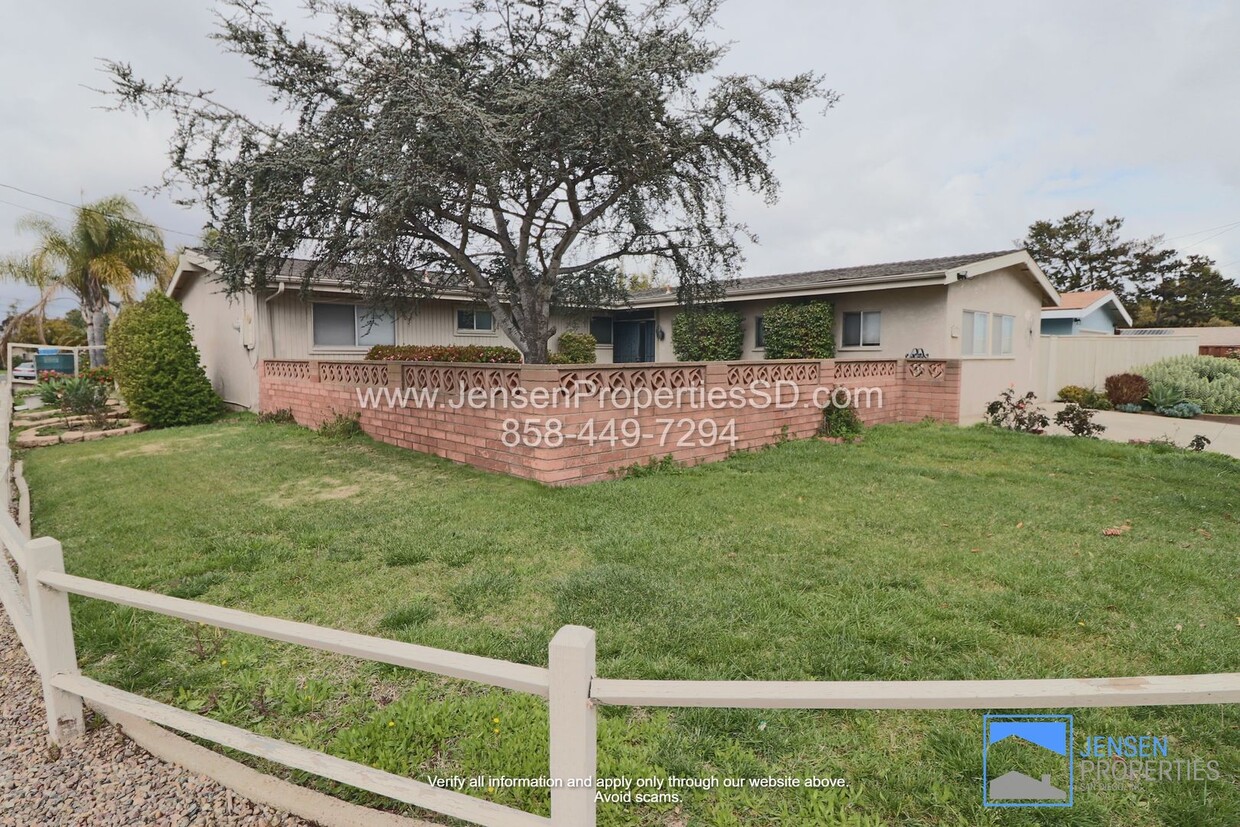 Foto principal - 5 Bed, 2 Bath House w/ Central HVAC, Laund...