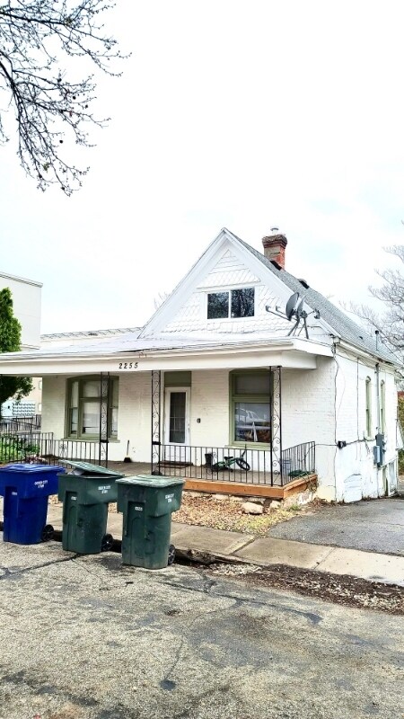 Building Photo - 2255 Ogden Ave