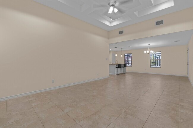 Building Photo - 902 La Rosita