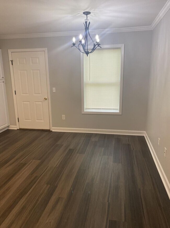 Foto del edificio - 40216 Hendrix Ln