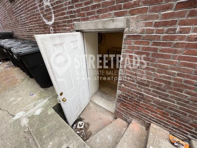 Building Photo - 1 bedroom in Boston MA 02120