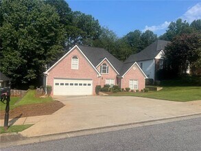 Building Photo - 824 Georgian Point Dr