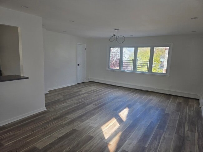 Building Photo - 157 Neptune Ave