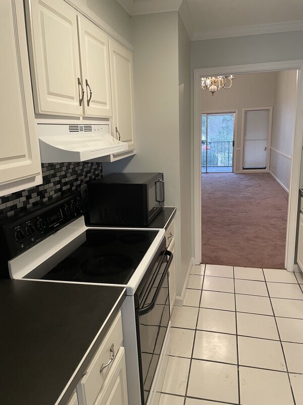 Foto del edificio - 1208 Bush River Rd