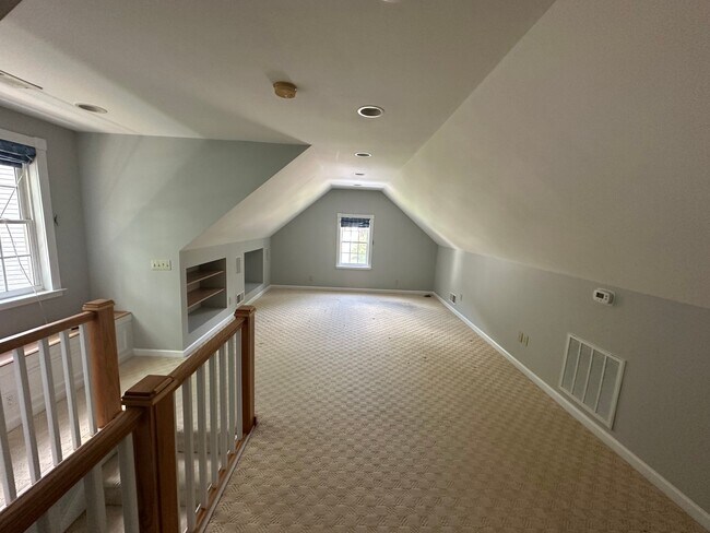 Foto del edificio - 16104 Epiphany Ct