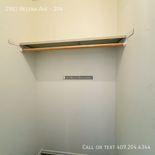 Foto del edificio - 2901 Helena Ave