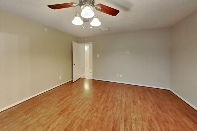 Building Photo - 24034 Shaw Perry Ln