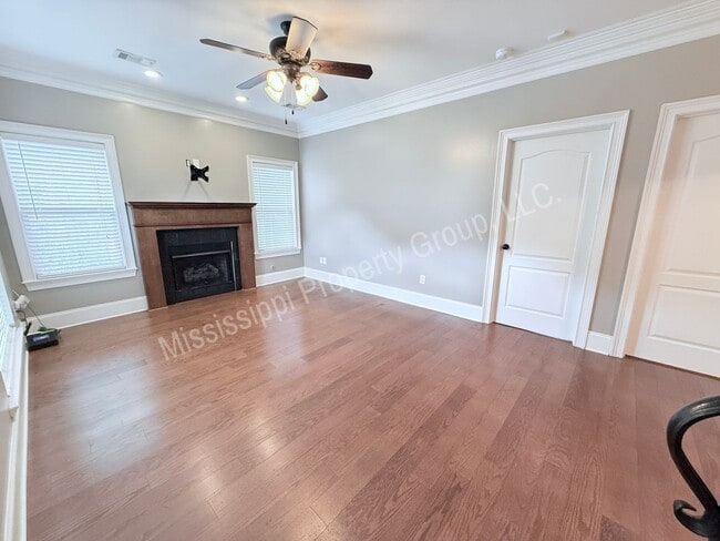 Building Photo - 157 Falls Grove Drive