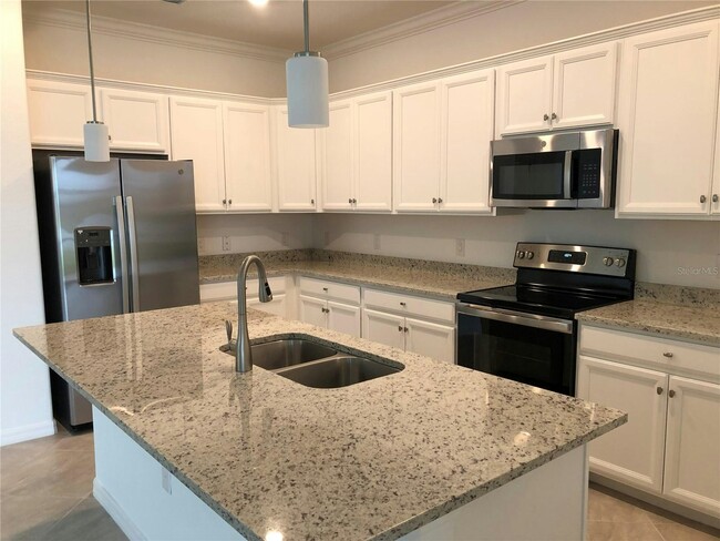 Building Photo - 14728 Cantabria Dr