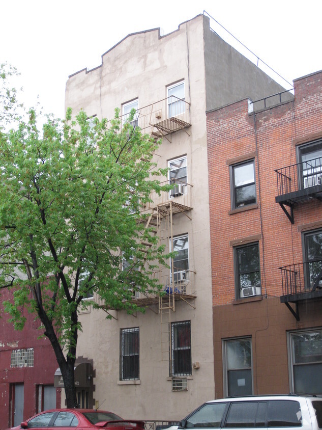 Building Photo - 63 Bergen St