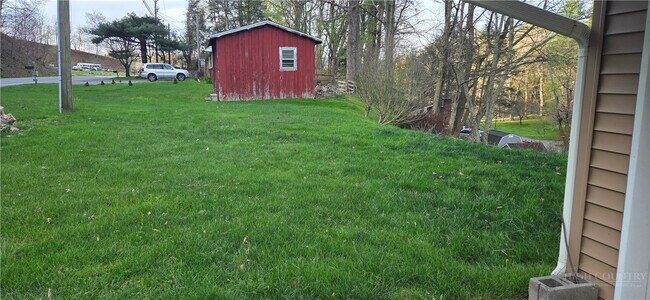 Building Photo - 536 Nc Hwy 105 Byp