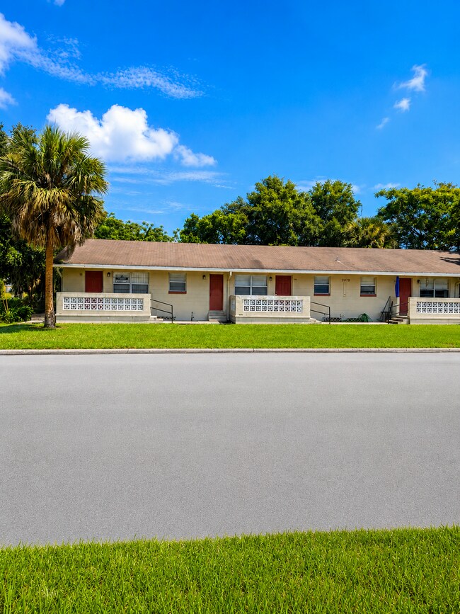Building Photo - 2075 Howell Branch Rd