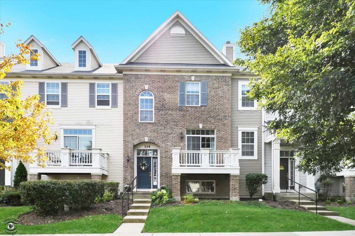114 Goldenhill St, Carol Stream, IL 60188 Townhome Rentals in Carol