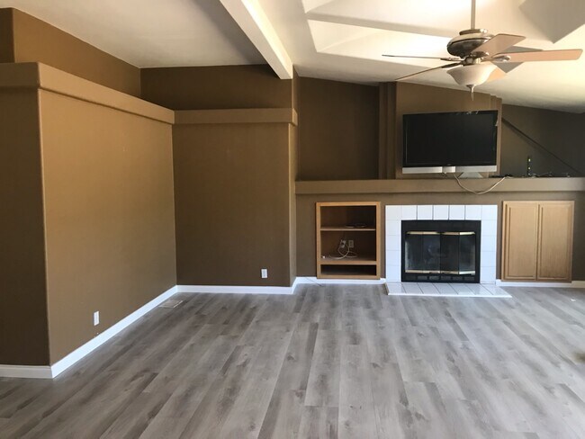 Building Photo - 38283 Sherman Way