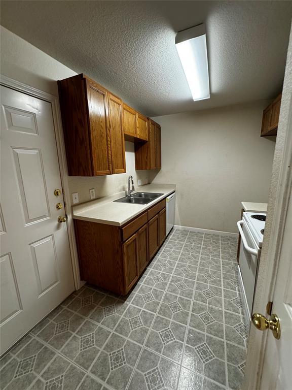 Building Photo - 8613 Talyne Chaise Cir