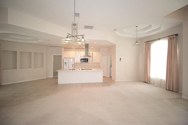 Foto del edificio - 74 Edward Dr