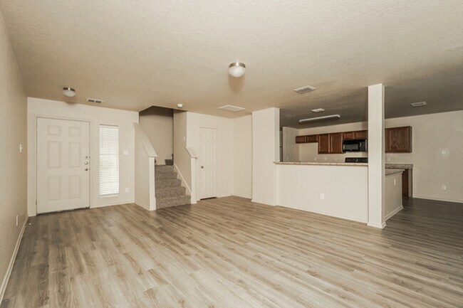 Foto del edificio - 6203 Heathers Bend