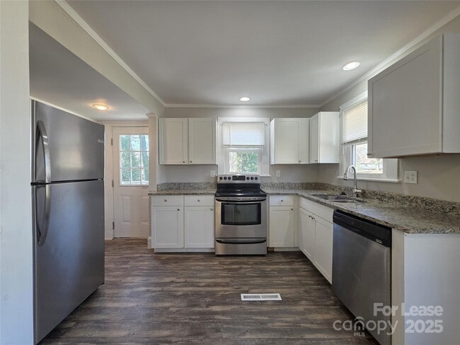 Foto del edificio - 818 Margate Ave