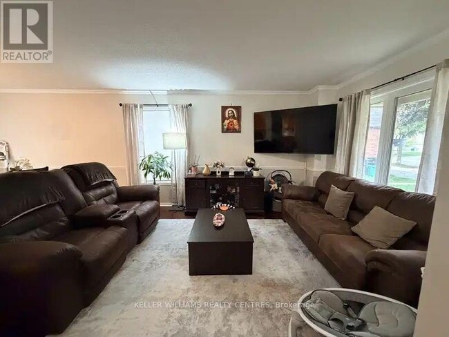 Building Photo - 28 Churchland Dr