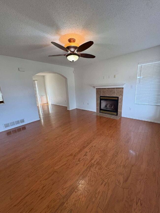 Building Photo - 4 bedroom - Canoe Creek