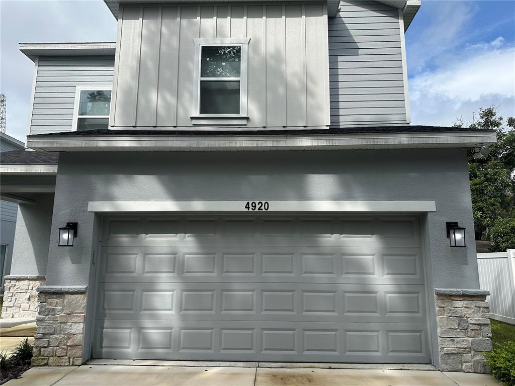 Foto principal - 4920 8th St