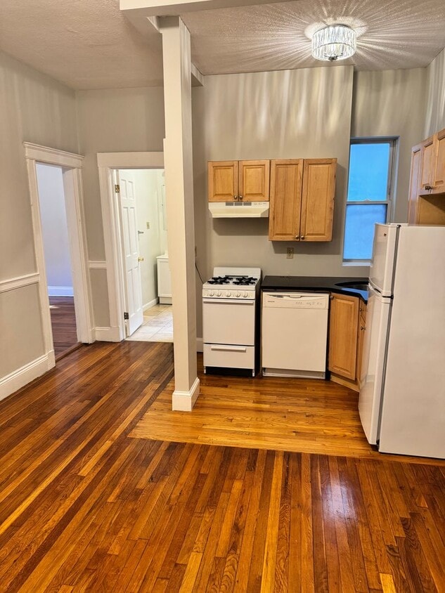 2Bed/1Bath in Allston - 2Bed/1Bath in Allston